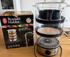 Rusell Hobbs compact steamer, like new, barely used.