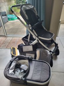 Uppababy Vista travel system