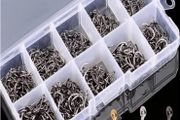 fishing hooks ( 300 pieces)