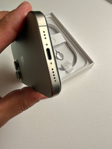 iPhone 16 Pro 128GB  Natural Titanium