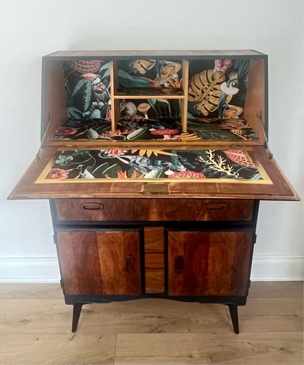 SALE! Funky Cocktail Bar/Bureau Stunning Grain