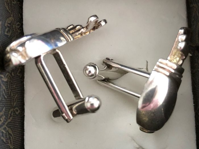 Golf club cuff links