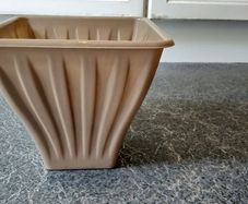 Planter 22 x 22 x 20 Cm approx