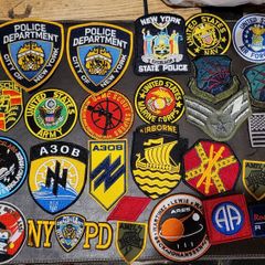 badges