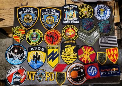 badges