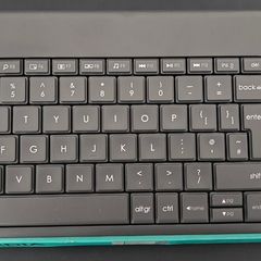 Logitech K400 Plus Wireless Touch Keyboard