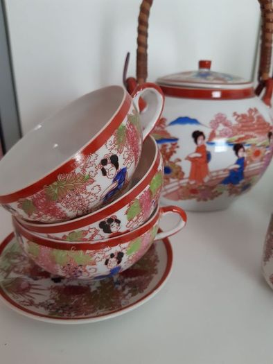 Beautiful Vintage Asian Tea Set