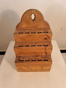 Traditional Pine Knife Stand