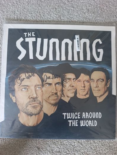 The stunning Vinyl Signed
