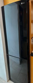 LG Fridge Freezer (black) - Excellent Condition