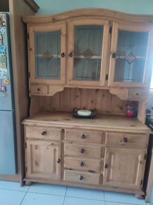 Kitchen dresser