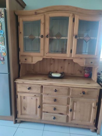 Kitchen dresser