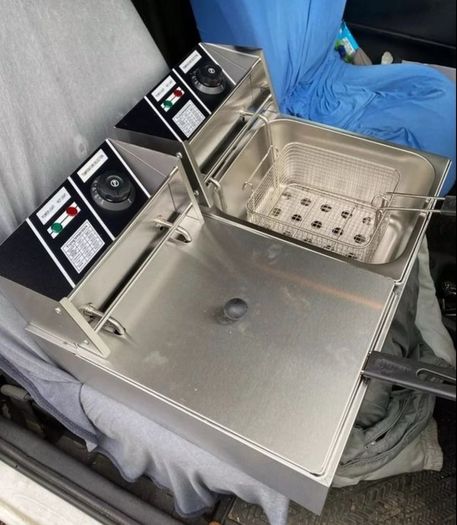 HALF PRICE RRP 260 euro 5kw 12L 220v Commercial Electric Deep Fryers 12L for Fast Food Restaurant Fried Chicken Stands Frying Chips French Fries Pork Chops