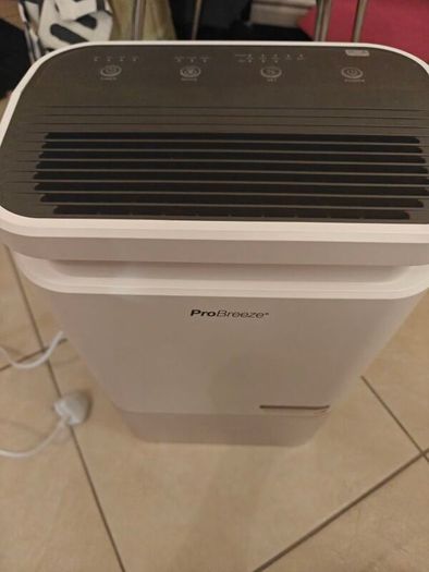Pro Breeze 10L dehumidifier excellent condition