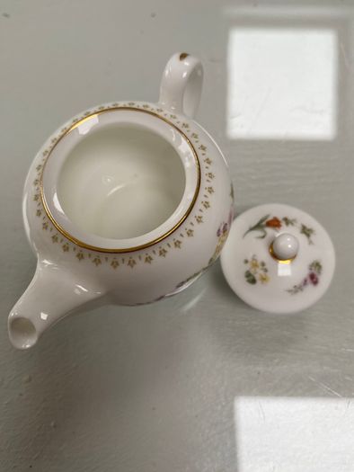 Wedgwood minature Mirabelle  tea pot