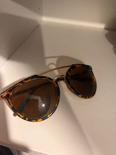 sunglasses