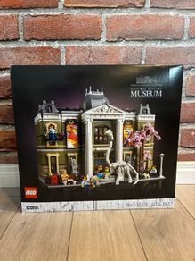 Lego Icons 10326 Natural History Museum Brand New Sealed