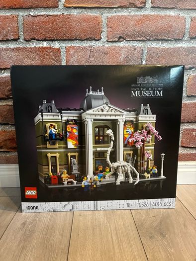 Lego Icons 10326 Natural History Museum Brand New Sealed