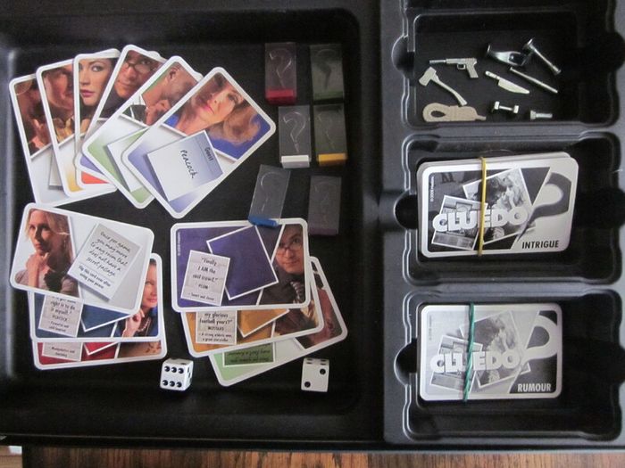 Cluedo Discover the Secrets Board Game