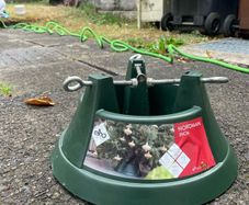christmas tree stand