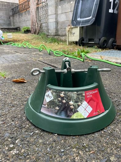 christmas tree stand
