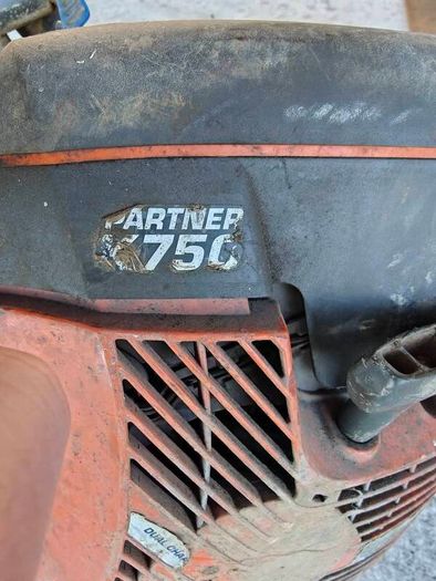 Husqvarna con saw k750