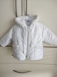 jacket baby 6-9 months like new , girl , warm jacket , white , Perfect condition