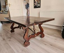 Beautiful wood coffee table