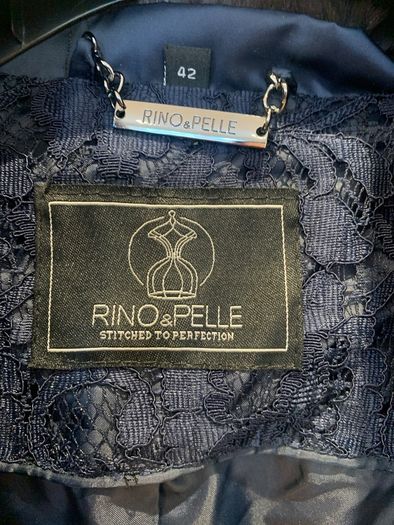 Stunning Rino & Pelle Navy puffer coat (42) Like New