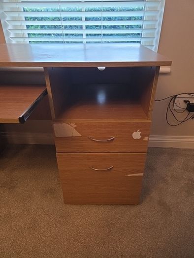 Computer desk