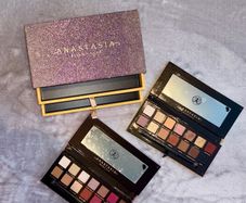 Anastasia Beverly Hills Palette Vault Soft Glam/Modern Renaissance Glitter Gift Set Limited Edition