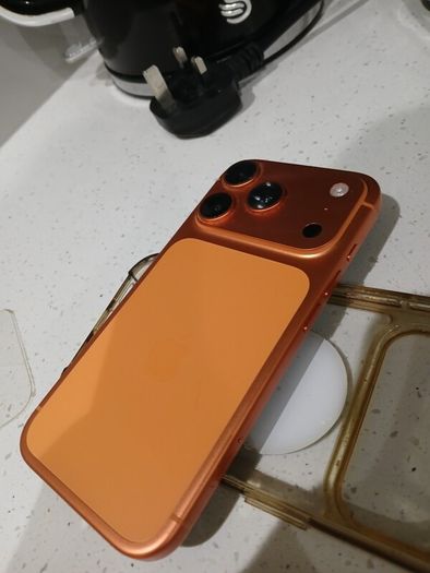 Iphone 17 Pro 256gb Open to swap for android