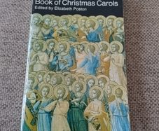 The Second Penguin Book of Christmas Carols 1977 in good condition FREE STANDARD POSTAGE INCLUDED