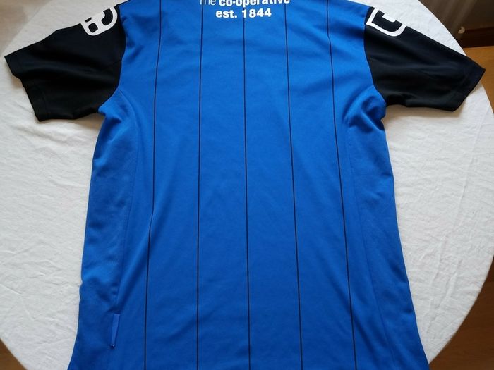 2011/12 Rochdale Home Jersey Size L Adults