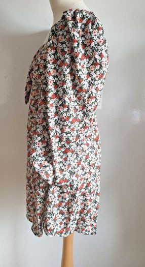 Urban Bliss Ladies Floral Puffed Sleeve Sweetheart Neck Dress Size 10 New With Tags CAN POST