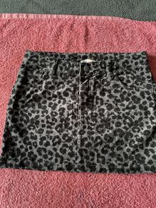girls skirt