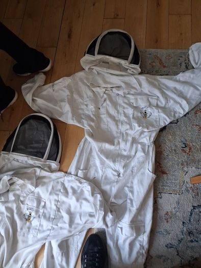 beekeeping  suits