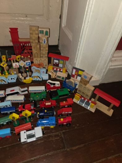 550+ Piece Train Set - Tracks, Vehicles, People, Buildings, Signs