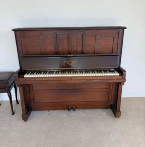 upright piano
