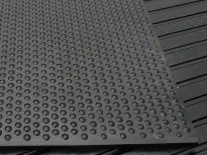 Rubber Stable mats 6x4 17 mm thick  55 each