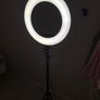 neewer LED ring light Image 2