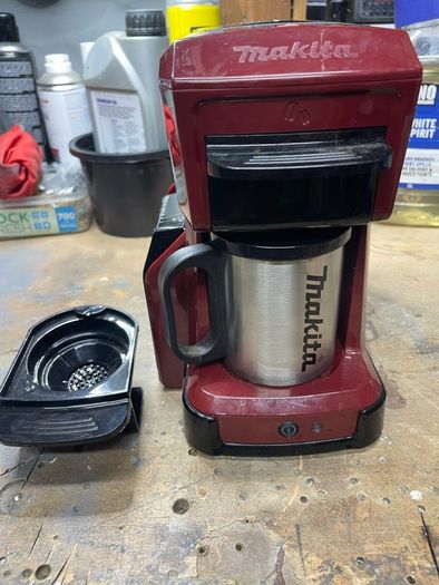 Makita DCM501 18V/12V Cordless Coffee Machine