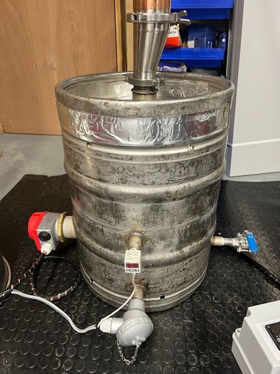 Batch distillery (still)