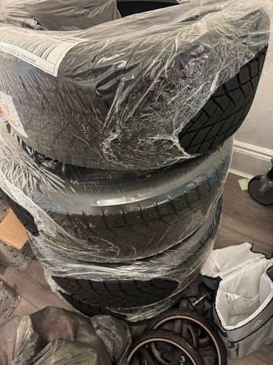 245/45 R19 - 4x Landsail Winter Lander Tyres