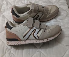 Runners from Next