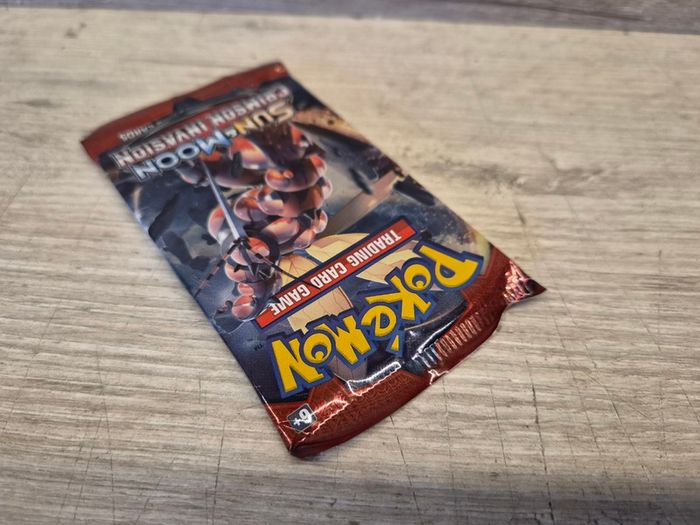 Pokemon 2017 Sun & Moon Crimson Invasion 10 Card Pack