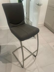Bar chair