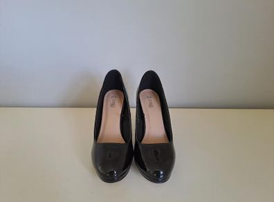 Black Patent High Heel Court Shoe Size 4