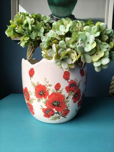 Ballyporeen Planter