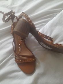 ladies new tan strappy shoes